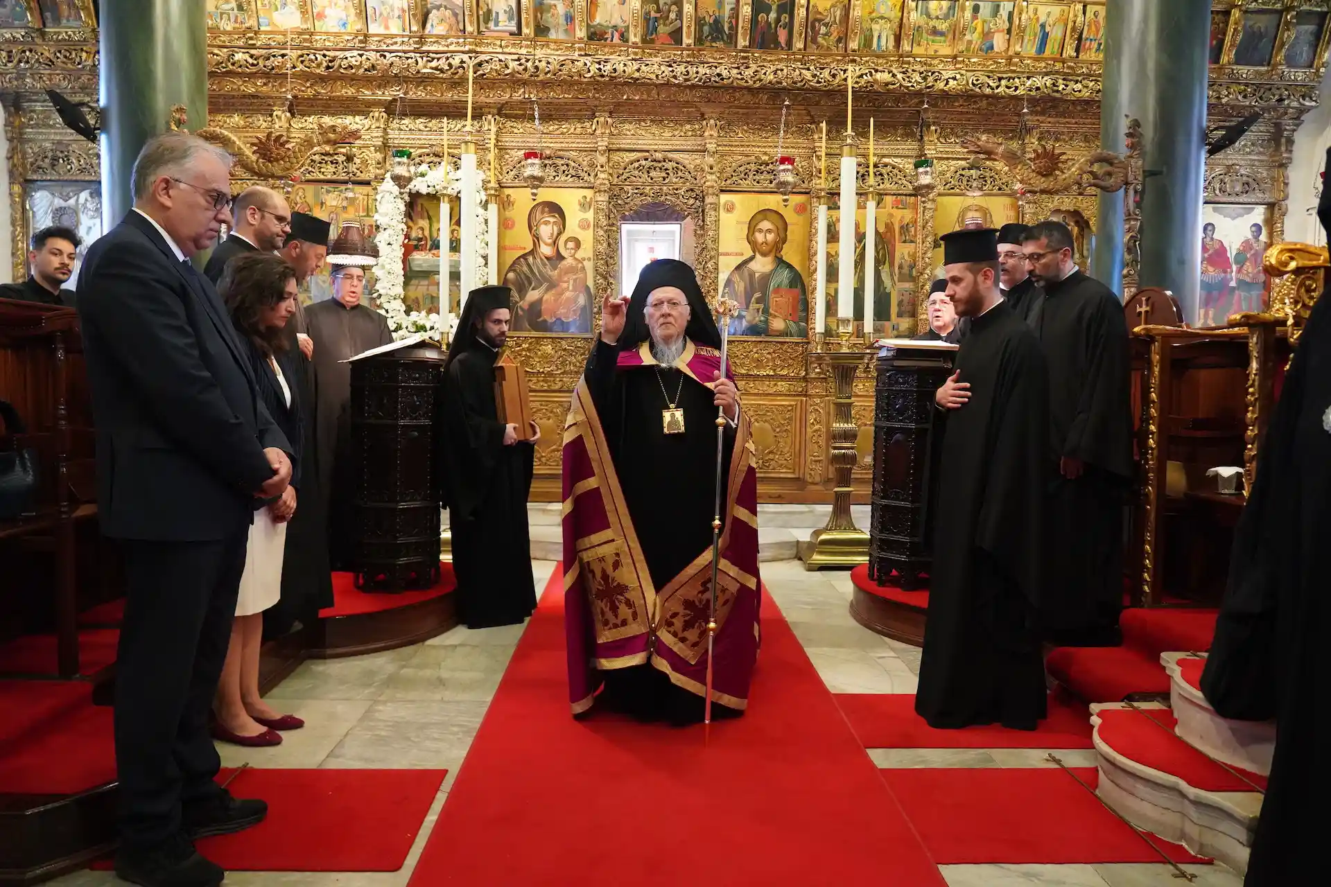 Ο Οικουμενικός Πατριάρχης προέστη της πανηγύρεως της Ιεράς Μονής Αγίας Τριάδος Χάλκης Ο Οικουμενικός Πατριάρχης προέστη της πανηγύρεως της Ιεράς Μονής Αγίας Τριάδος Χάλκης