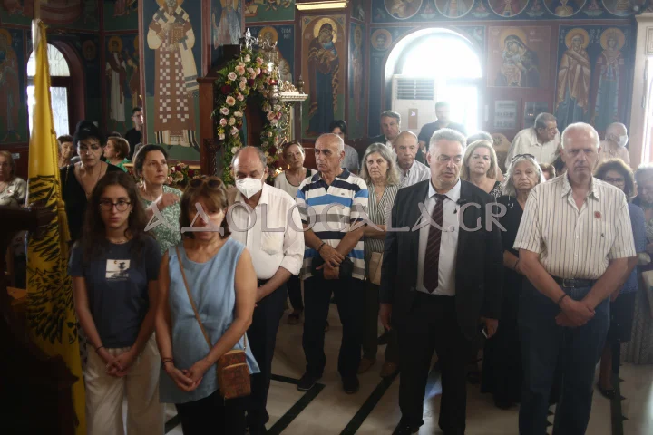 ΦΩΤΟΡΕΠΟΡΤΑΖ: Η Σύναξη των Δώδεκα Πρωτοκορυφαίων Αποστόλων στον πανηγυρίζοντα Ιερό Ναό στην Καλλιθέα 