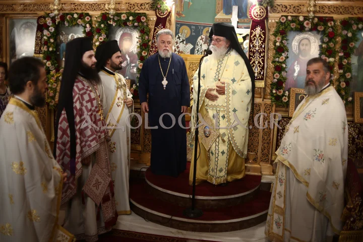 ΦΩΤΟΡΕΠΟΡΤΑΖ: Η Σύναξη των Δώδεκα Πρωτοκορυφαίων Αποστόλων στον πανηγυρίζοντα Ιερό Ναό στην Καλλιθέα 