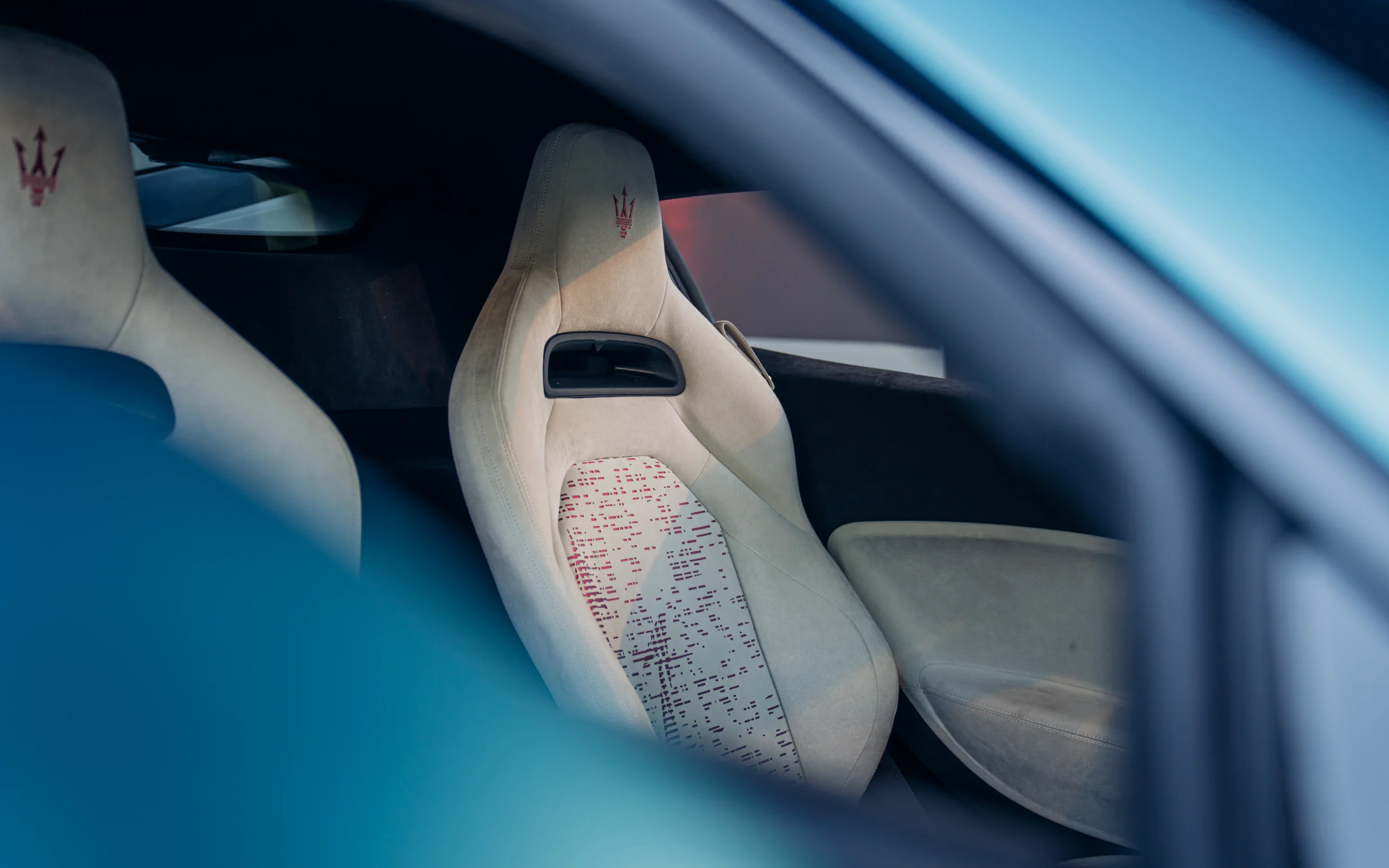 Η Maserati αφήνει το στίγμα της στο Φεστιβάλ Ταχύτητας Goodwood 2025 - Ντεμπούτο για το νέο MCPURA Super Sports Car (Εικόνες) 