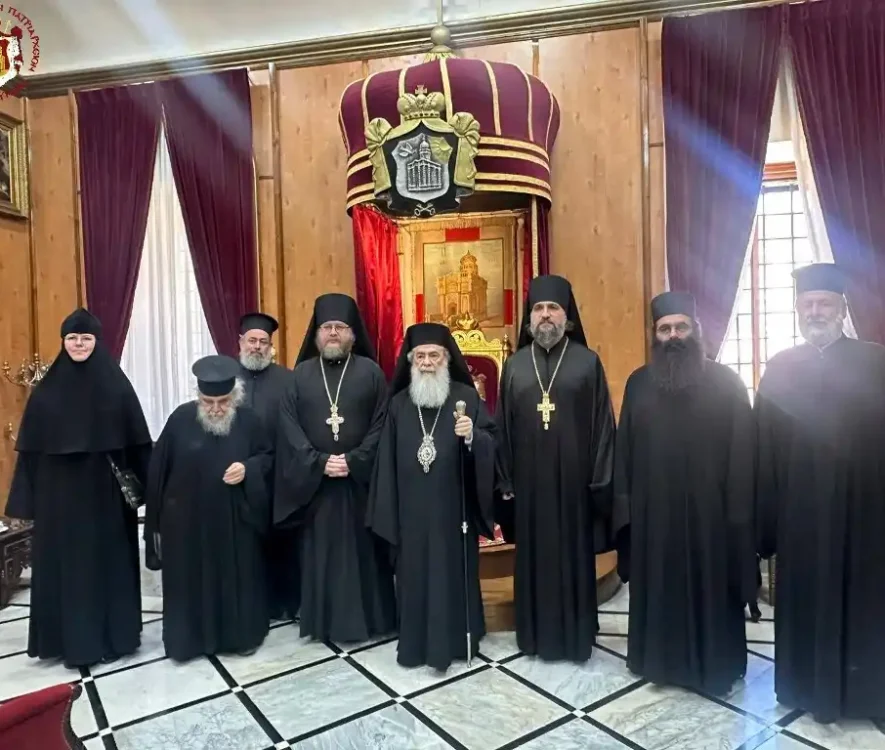 Ο Προϊστάμενος της Ρωσικής Πνευματικής Αποστολής στα Ιεροσόλυμα στον Πατριάρχη Θεόφιλο
