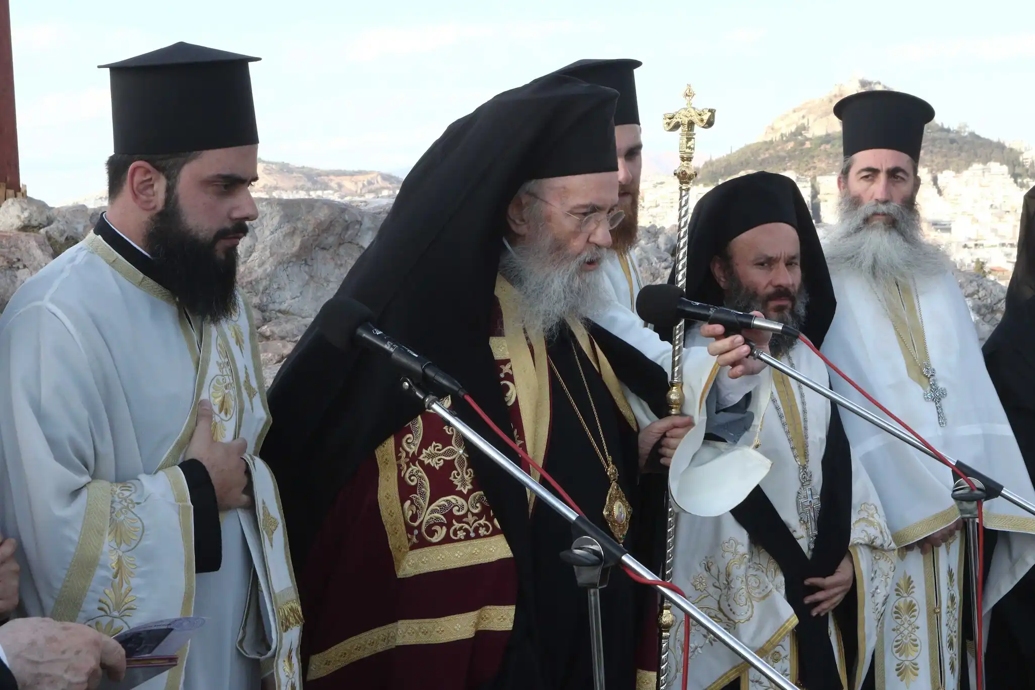Με την δέουσα εκκλησιαστική λαμπρότητα εόρτασε η Εκκλησία της Ελλάδος την ιερά μνήμη του Ιδρυτή της Αποστόλου των Εθνών Παύλου