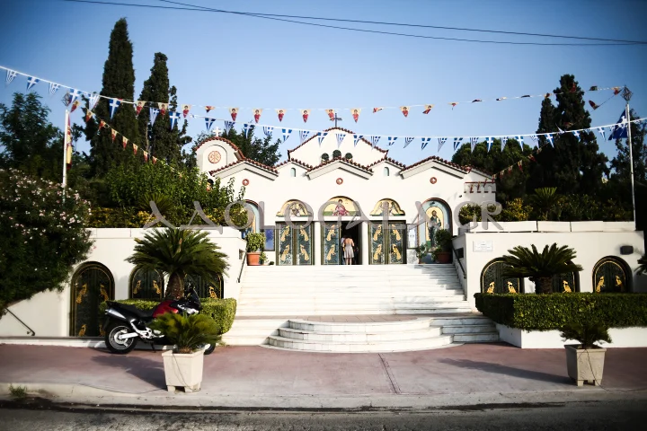 Ιερά Λιτάνευση της Εικόνας του Αγίου Παντελεήμονος στη Γλυφάδα (Φωτορεπορτάζ)