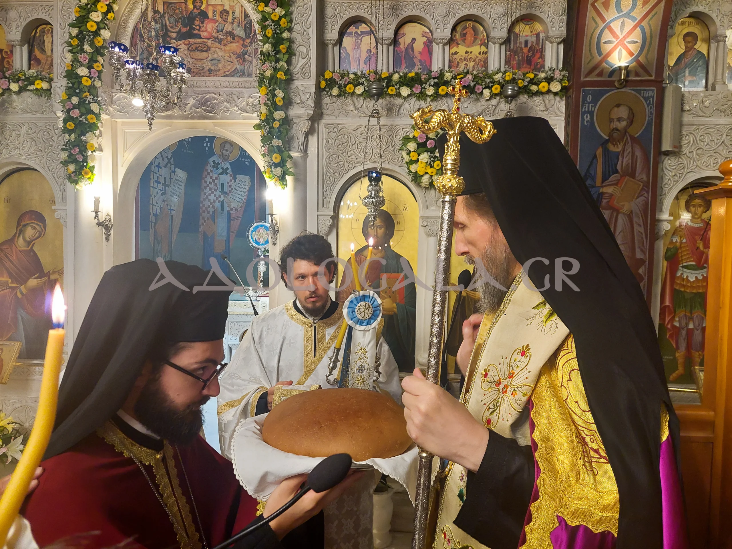 Ιερά Λιτάνευση της Εικόνας του Αγίου Παντελεήμονος στη Γλυφάδα (Φωτορεπορτάζ)
