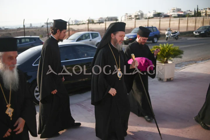Ιερά Λιτάνευση της Εικόνας του Αγίου Παντελεήμονος στη Γλυφάδα (Φωτορεπορτάζ)