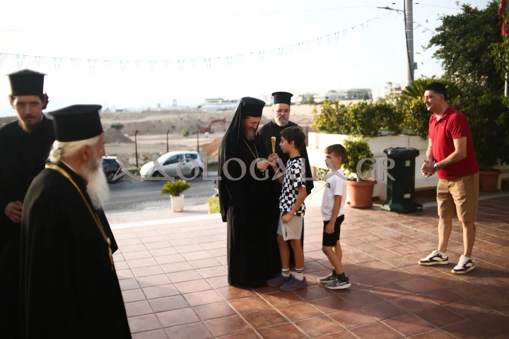 Ιερά Λιτάνευση της Εικόνας του Αγίου Παντελεήμονος στη Γλυφάδα (Φωτορεπορτάζ)
