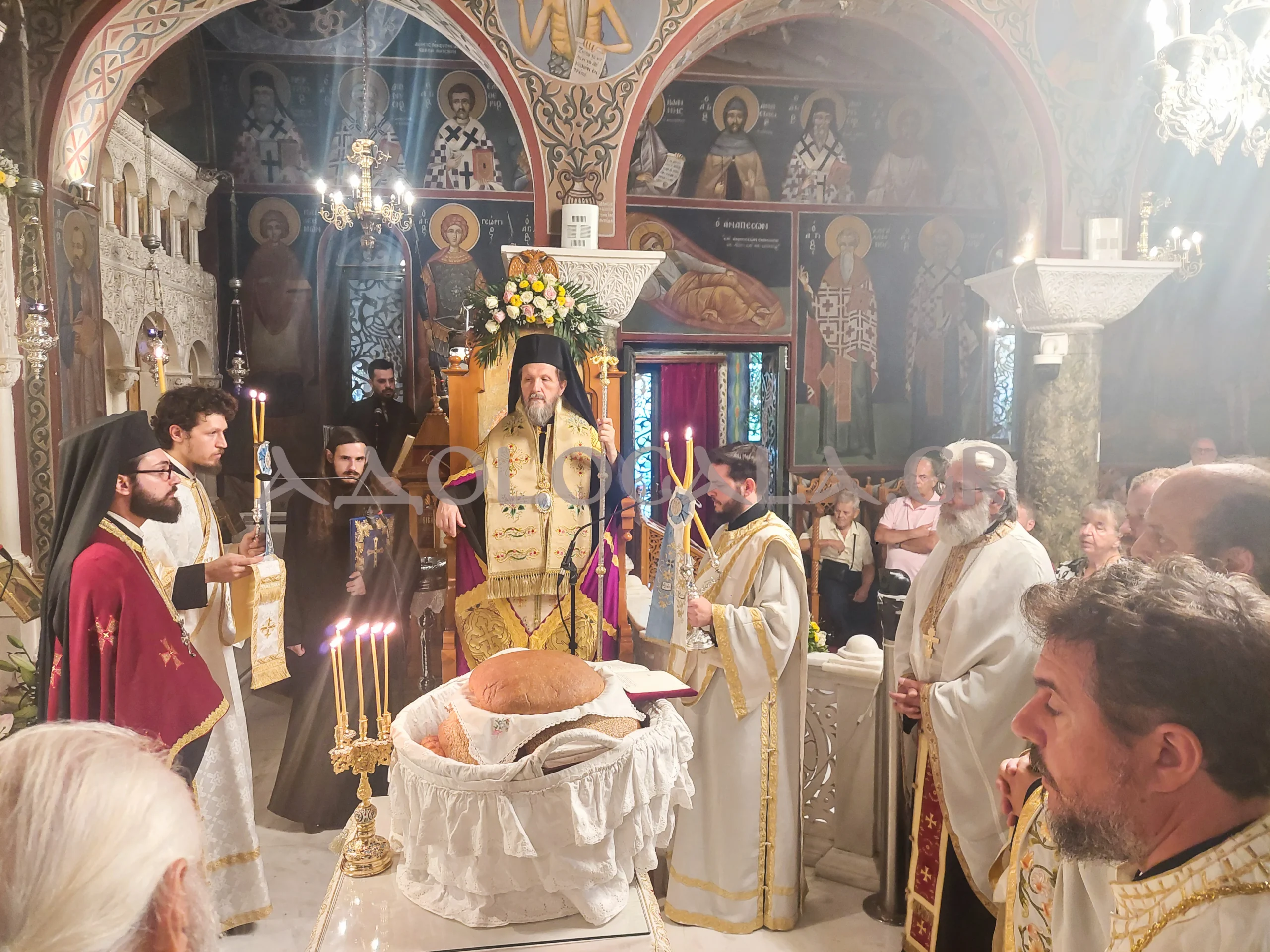 Ιερά Λιτάνευση της Εικόνας του Αγίου Παντελεήμονος στη Γλυφάδα (Φωτορεπορτάζ)
