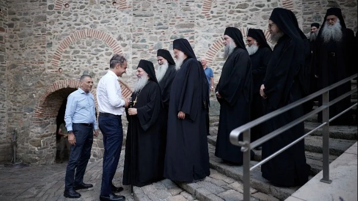 Άγιο Όρος: Στην Ιερά Μονή Σίμωνος Πέτρας ο πρωθυπουργός