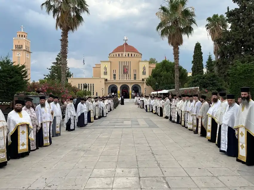 Με την δέουσα εκκλησιαστική λαμπρότητα εόρτασε η Εκκλησία της Ελλάδος την ιερά μνήμη του Ιδρυτή της Αποστόλου των Εθνών Παύλου