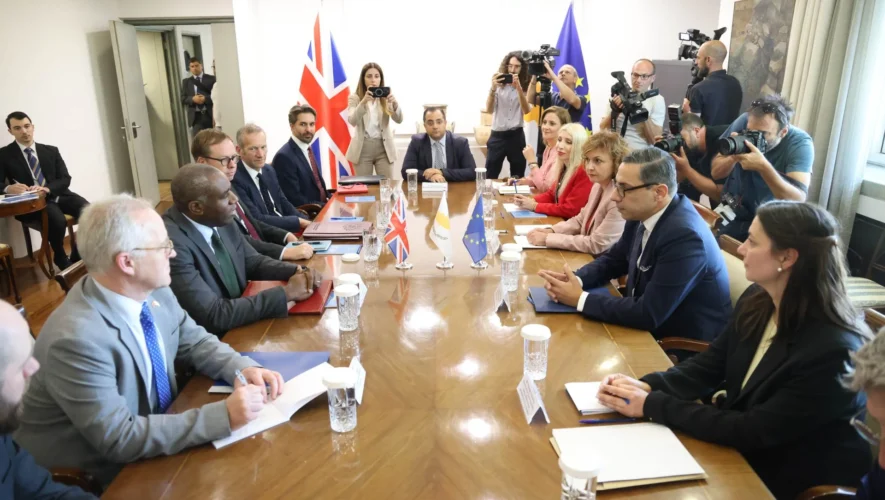 Η ενίσχυση των διμερών σχέσεων Κύπρου - Ηνωμένου Βασιλείου το βασικό θέμα στη συνάντηση των ΥΠΕΞ των δύο χωρών
