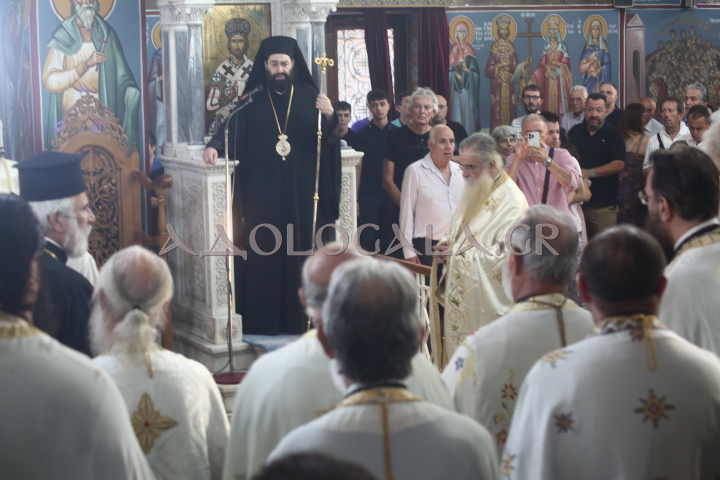 Η Ιερά Λιτάνευση της Εικόνας του Αγίου Αιμιλιανού στον Λόφο Σκουζέ (Φωτορεπορτάζ) 