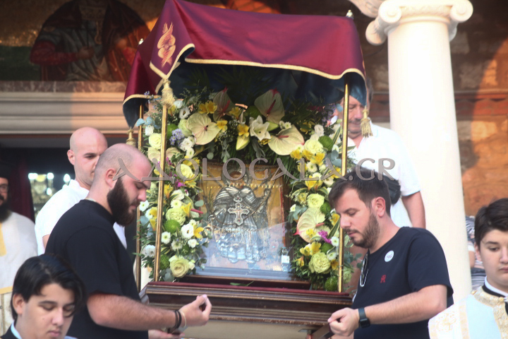 Η Ιερά Λιτάνευση της Εικόνας του Αγίου Αιμιλιανού στον Λόφο Σκουζέ (Φωτορεπορτάζ) 