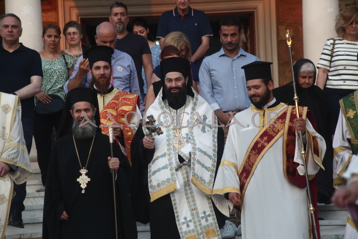 Η Ιερά Λιτάνευση της Εικόνας του Αγίου Αιμιλιανού στον Λόφο Σκουζέ (Φωτορεπορτάζ) 