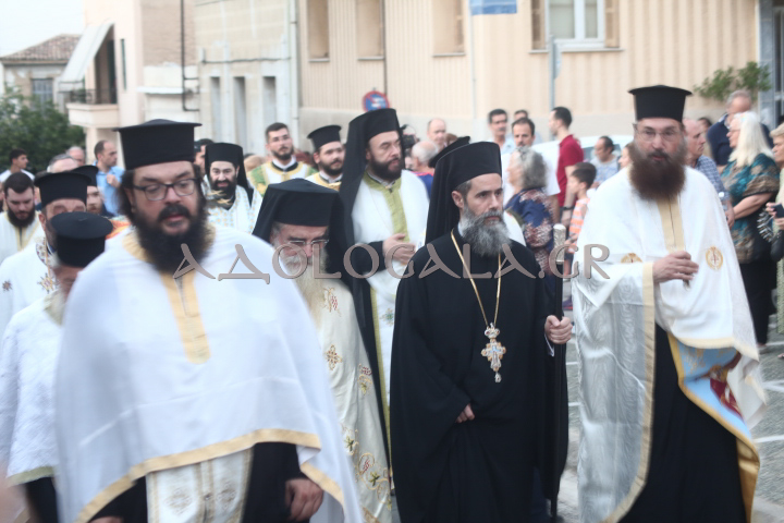 Η Ιερά Λιτάνευση της Εικόνας του Αγίου Αιμιλιανού στον Λόφο Σκουζέ (Φωτορεπορτάζ) 