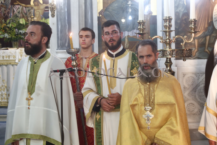 Η Ιερά Λιτάνευση της Εικόνας του Αγίου Αιμιλιανού στον Λόφο Σκουζέ (Φωτορεπορτάζ) 