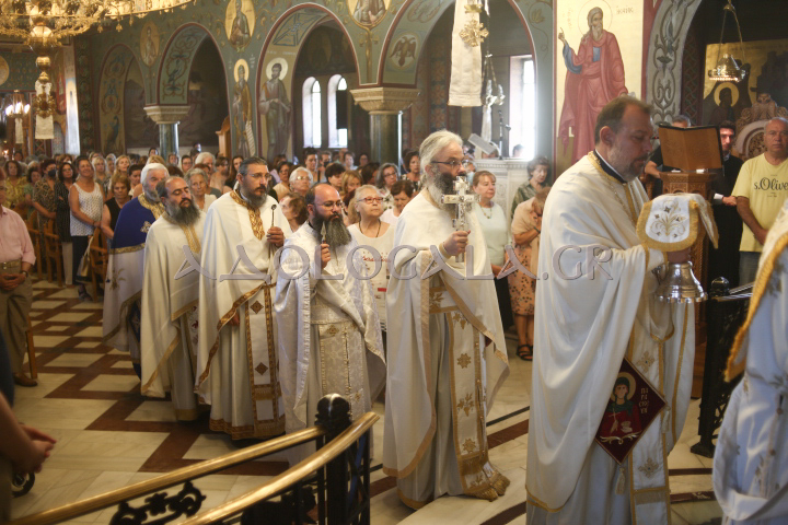 Λαμπρός ο εορτασμός της Αγίας Παρασκευής στη Νέα Σμύρνη (Φωτογραφίες)
