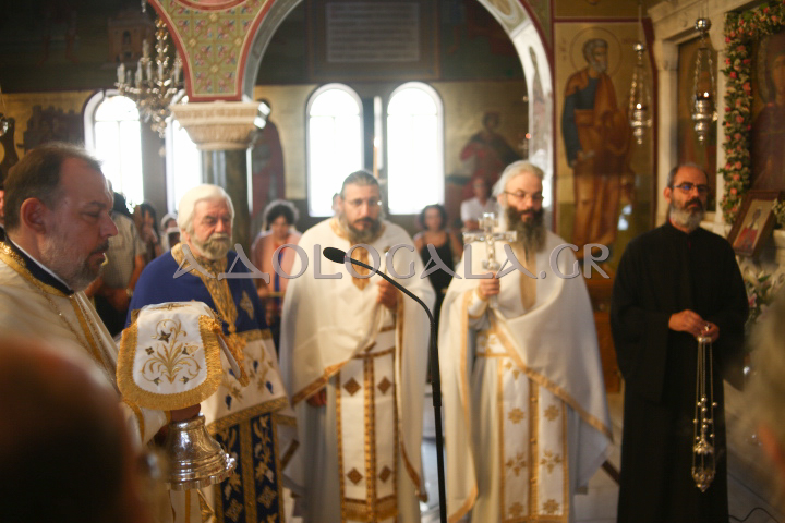 Λαμπρός ο εορτασμός της Αγίας Παρασκευής στη Νέα Σμύρνη (Φωτογραφίες)