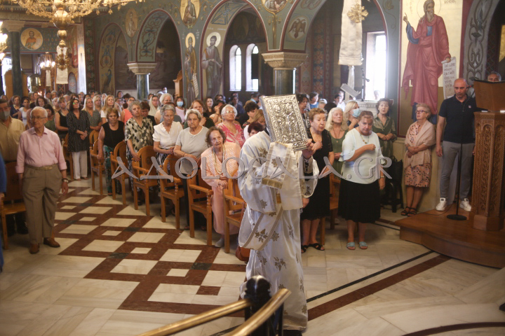 Λαμπρός ο εορτασμός της Αγίας Παρασκευής στη Νέα Σμύρνη (Φωτογραφίες)