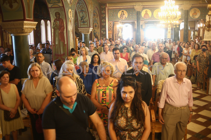 Λαμπρός ο εορτασμός της Αγίας Παρασκευής στη Νέα Σμύρνη (Φωτογραφίες)