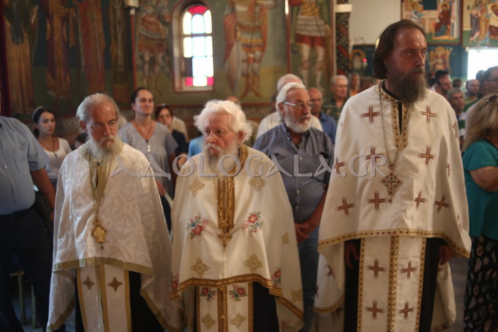 Αρχιερατικός Εσπερινός για την Κοίμηση της Αγίας Άννης στον πανηγυρίζοντα Ι.Ν. Περιβολίων Ταύρου