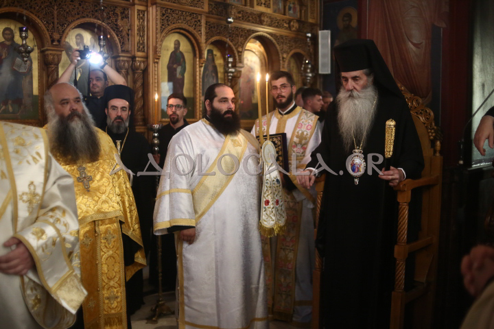 Πολυαρχιερατικός Εσπερινός Ονομαστηρίων Μητροπολίτη Ιλίου Αχαρνών και Πετρουπόλεως Αθηναγόρα στα Άνω Λιόσια 