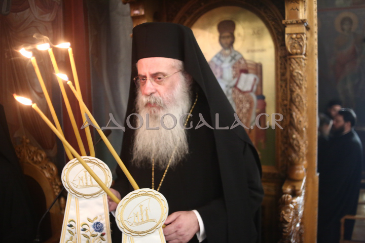 Πολυαρχιερατικός Εσπερινός Ονομαστηρίων Μητροπολίτη Ιλίου Αχαρνών και Πετρουπόλεως Αθηναγόρα στα Άνω Λιόσια 