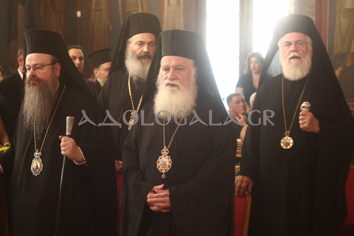 Πολυαρχιερατικός Εσπερινός Ονομαστηρίων Μητροπολίτη Ιλίου Αχαρνών και Πετρουπόλεως Αθηναγόρα στα Άνω Λιόσια 