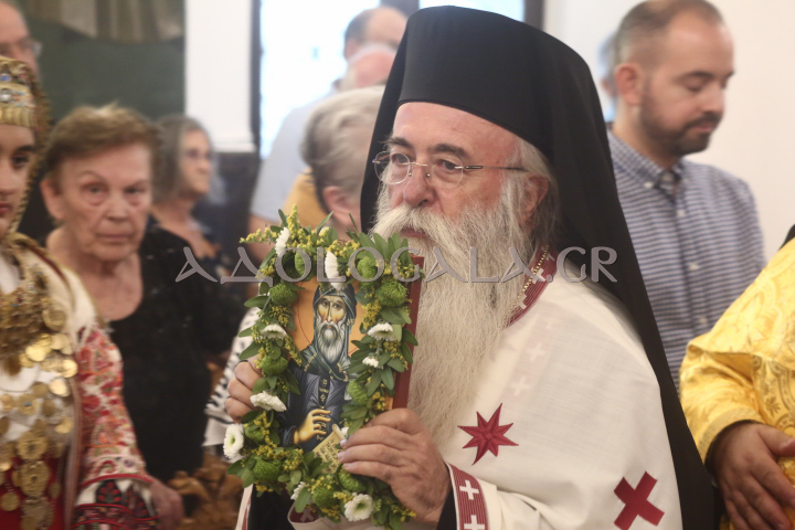 Πολυαρχιερατικός Εσπερινός Ονομαστηρίων Μητροπολίτη Ιλίου Αχαρνών και Πετρουπόλεως Αθηναγόρα στα Άνω Λιόσια 
