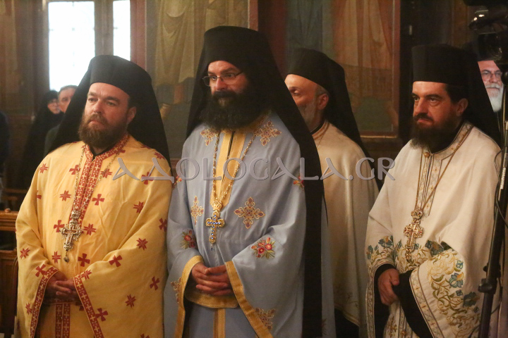 Πολυαρχιερατικός Εσπερινός Ονομαστηρίων Μητροπολίτη Ιλίου Αχαρνών και Πετρουπόλεως Αθηναγόρα στα Άνω Λιόσια 