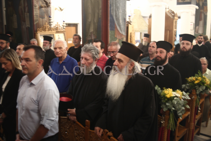 Πολυαρχιερατικός Εσπερινός Ονομαστηρίων Μητροπολίτη Ιλίου Αχαρνών και Πετρουπόλεως Αθηναγόρα στα Άνω Λιόσια 