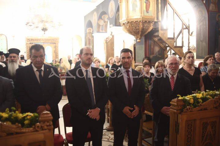 Πολυαρχιερατικός Εσπερινός Ονομαστηρίων Μητροπολίτη Ιλίου Αχαρνών και Πετρουπόλεως Αθηναγόρα στα Άνω Λιόσια 