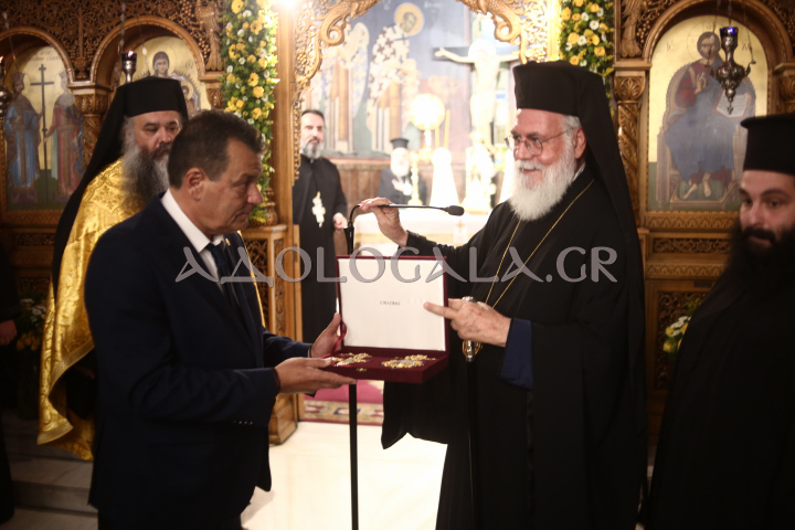 Πολυαρχιερατικός Εσπερινός Ονομαστηρίων Μητροπολίτη Ιλίου Αχαρνών και Πετρουπόλεως Αθηναγόρα στα Άνω Λιόσια 