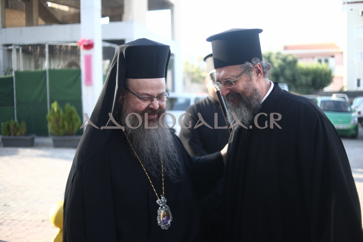 Πολυαρχιερατικός Εσπερινός Ονομαστηρίων Μητροπολίτη Ιλίου Αχαρνών και Πετρουπόλεως Αθηναγόρα στα Άνω Λιόσια 