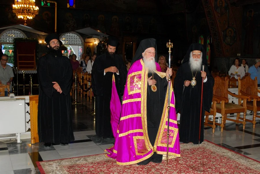 Ι.Μ. Νέας Σμύρνης: Η πόλη του π. Φαλήρου εορτάζει τον πολιούχο της, Άγιο Αλέξανδρο – Τελέστηκε λαμπρός Τρισαρχιερατικός Εσπερινός