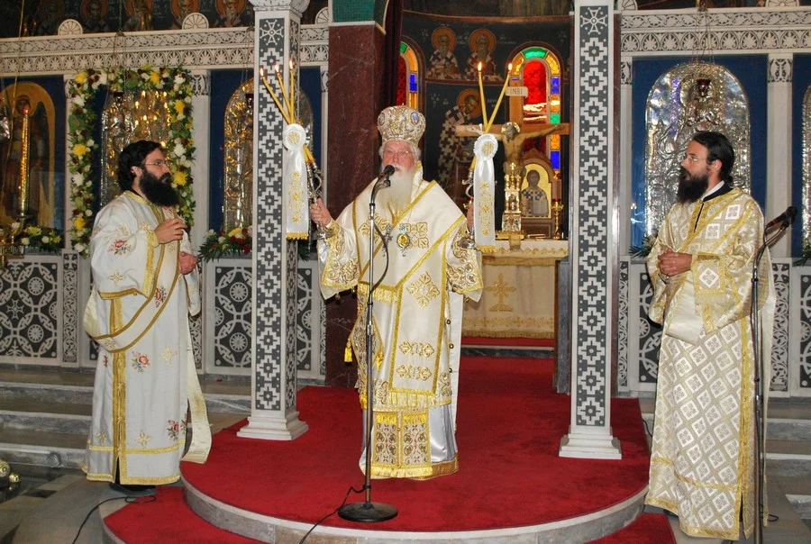 Ι.Μ. Νέας Σμύρνης: Η πόλη του π. Φαλήρου εορτάζει τον πολιούχο της, Άγιο Αλέξανδρο – Τελέστηκε λαμπρός Τρισαρχιερατικός Εσπερινός