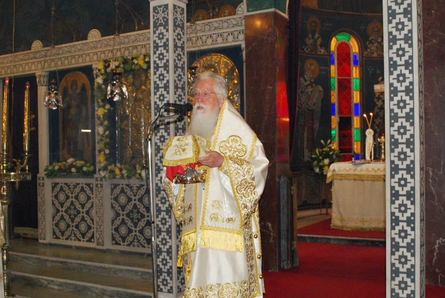 Ι.Μ. Νέας Σμύρνης: Η πόλη του π. Φαλήρου εορτάζει τον πολιούχο της, Άγιο Αλέξανδρο – Τελέστηκε λαμπρός Τρισαρχιερατικός Εσπερινός
