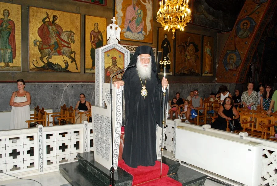 Ι.Μ. Νέας Σμύρνης: Πάνδημη η Ιερά Λιτάνευση της Εικόνας του Αγίου Αλεξάνδρου στο π. Φάληρο 