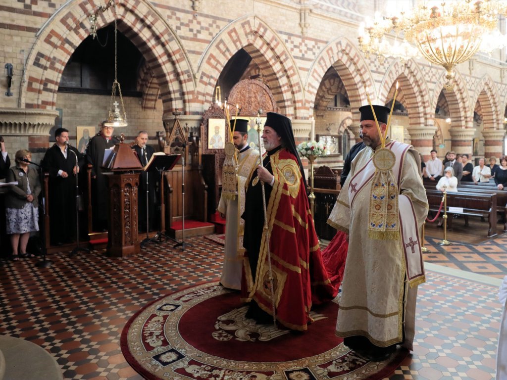 Ιερά Αρχιεπισκοπή Θυατείρων: Ο Αρχιεπίσκοπος Νικήτας στην Κοινότητα Κοιμήσεως της Θεοτόκου - Αποστόλου Ανδρέα στο Μπέρμιγχαμ 