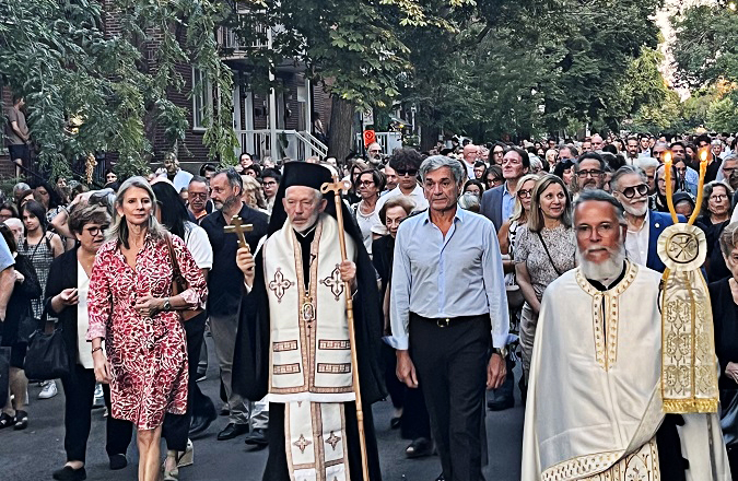 Η Ιερά Λιτάνευση της Εικόνας της Κοιμήσεως της Θεοτόκου στο Μόντρεαλ του Καναδά