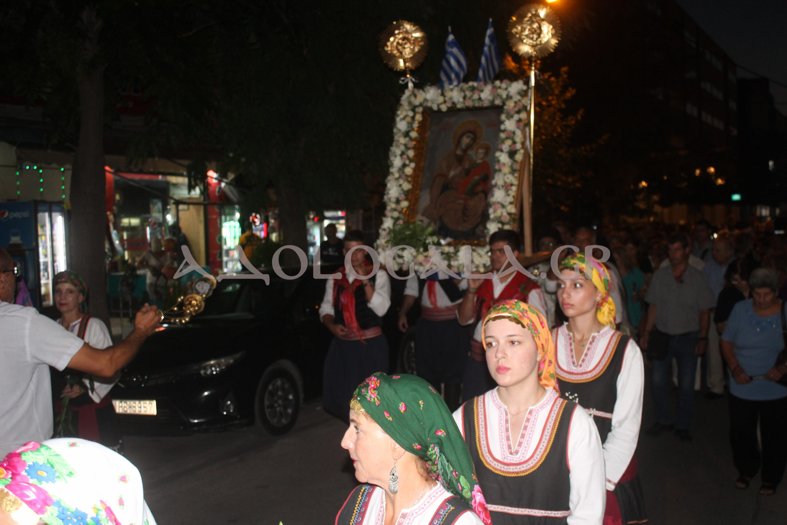 ΦΩΤΟΡΕΠΟΡΤΑΖ: Η Ιερά Λιτάνευση της Παναγίας Ταυριώτισσας στον Άγιο Γεώργιο Ταύρου