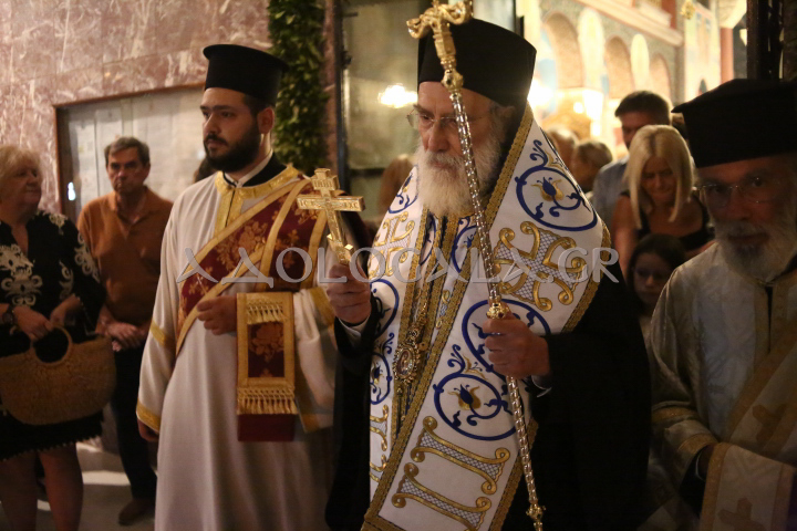 ΦΩΤΟΡΕΠΟΡΤΑΖ: Λαμπρός Αρχιερατικός Εσπερινός για την εορτή της Κοιμήσεως της Θεοτόκου στην Ηλιούπολη 