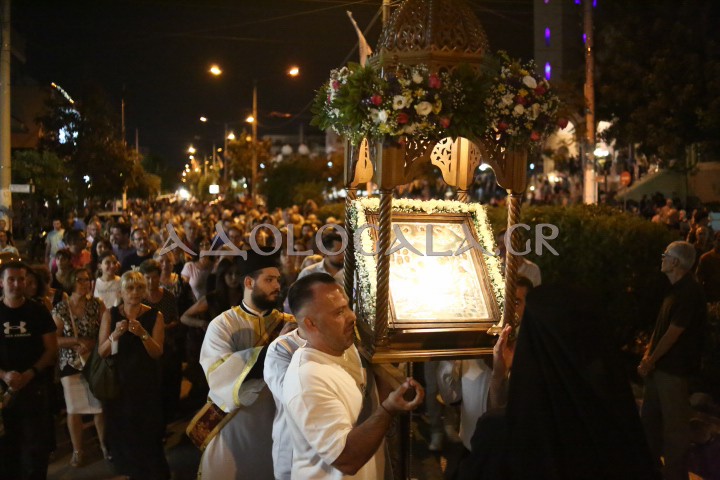 ΦΩΤΟΡΕΠΟΡΤΑΖ: Λαμπρός Αρχιερατικός Εσπερινός για την εορτή της Κοιμήσεως της Θεοτόκου στην Ηλιούπολη 