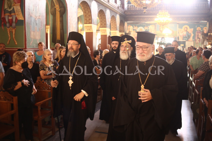 ΦΩΤΟΡΕΠΟΡΤΑΖ: Λαμπρός Αρχιερατικός Εσπερινός για την εορτή της Κοιμήσεως της Θεοτόκου στην Ηλιούπολη 