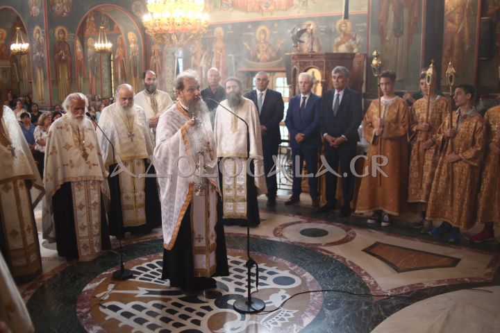 ΦΩΤΟΡΕΠΟΡΤΑΖ: Πλήθος κόσμου στην Ιερά Λιτάνευση της Εικόνας της Κοιμήσεως της Θεοτόκου στη Παναγίτσα Παλαιού Φαλήρου
