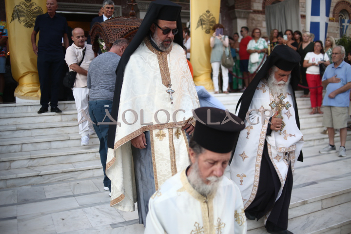 ΦΩΤΟΡΕΠΟΡΤΑΖ: Πλήθος κόσμου στην Ιερά Λιτάνευση της Εικόνας της Κοιμήσεως της Θεοτόκου στη Παναγίτσα Παλαιού Φαλήρου