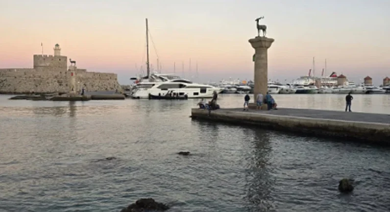 Η Ρόδος και τα «διαμάντια» του Νοτίου Αιγαίου σπάνε ρεκόρ το 2025