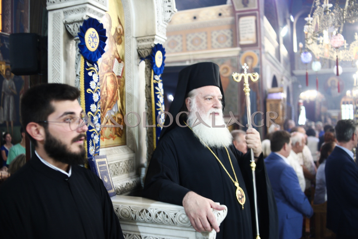 ΦΩΤΟΡΕΠΟΡΤΑΖ: Λαμπρή η Ιερά Λιτάνευση της Εικόνας της Μεταμορφώσεως στη Καλλιθέα 