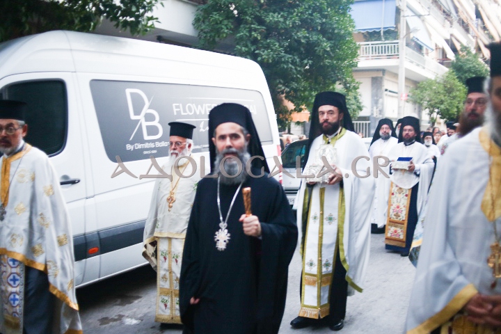 ΦΩΤΟΡΕΠΟΡΤΑΖ: Λαμπρή η Ιερά Λιτάνευση της Εικόνας της Μεταμορφώσεως στη Καλλιθέα 
