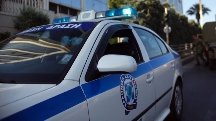 Aστυνομική επιχείρηση σε οικισμούς στο Μενίδι - Έγιναν 10 συλλήψεις
