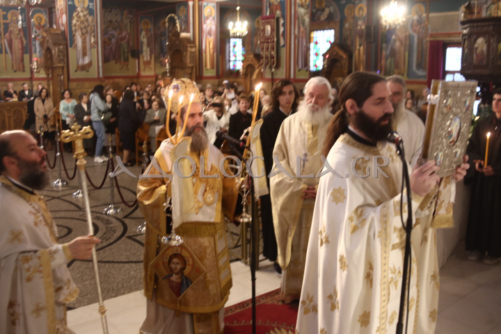 Παρουσία πλήθους πιστών η πρώτη Αρχιερατική Θ. Λειτουργία του Πρωτοσύγκελου της Αρχιεπισκοπής Αθηνών, Επισκόπου Χριστουπόλεως κ. Βαρνάβα 